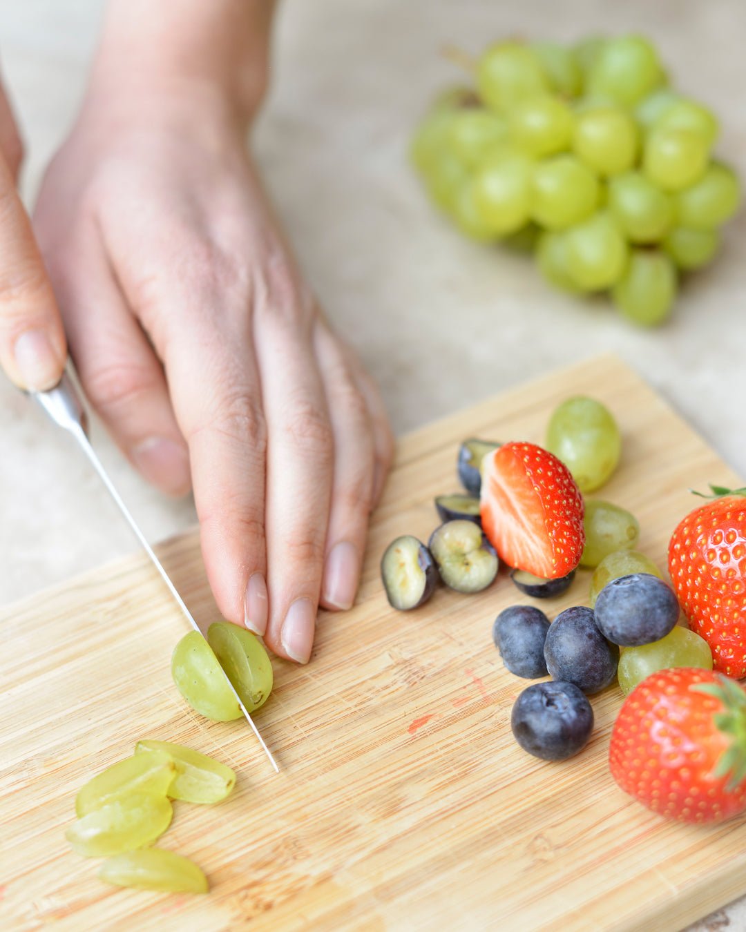How to serve fruit to baby