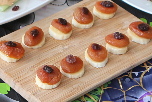 Healthy Halloween Eyeballs