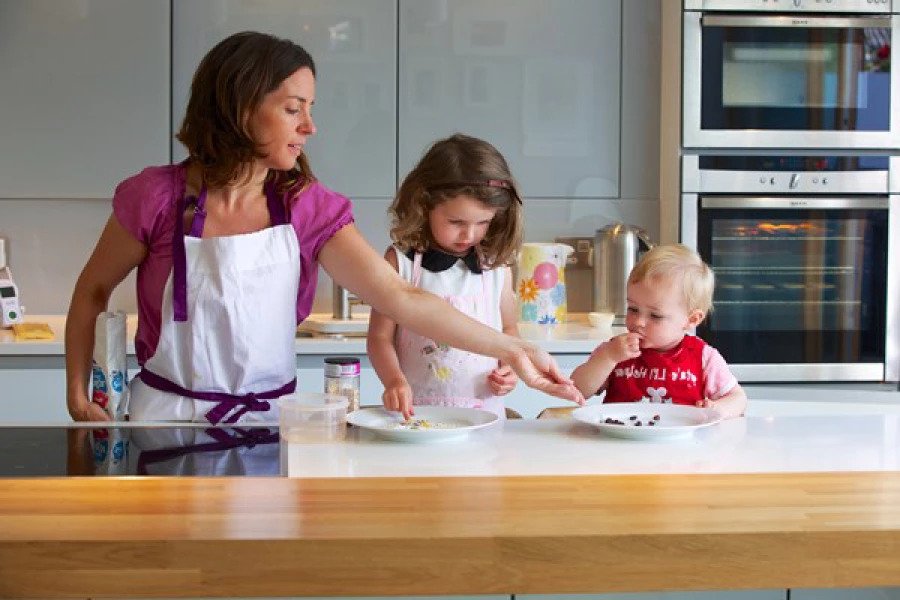 Involving Children in the Cooking Process